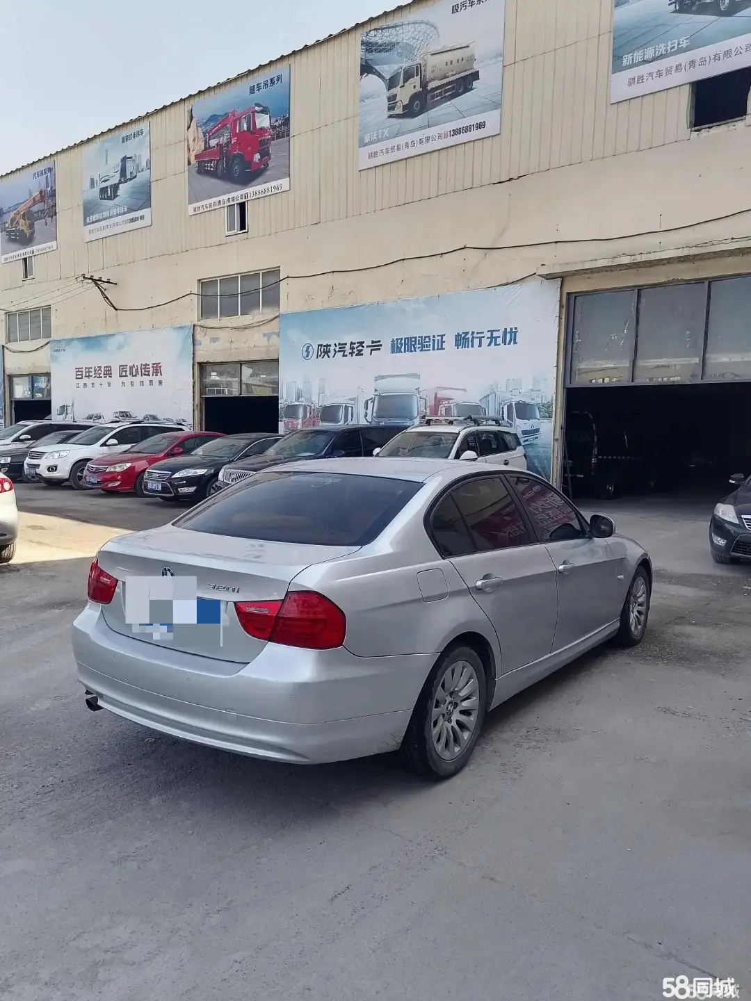 BMW 3 Series 2010 car image #9