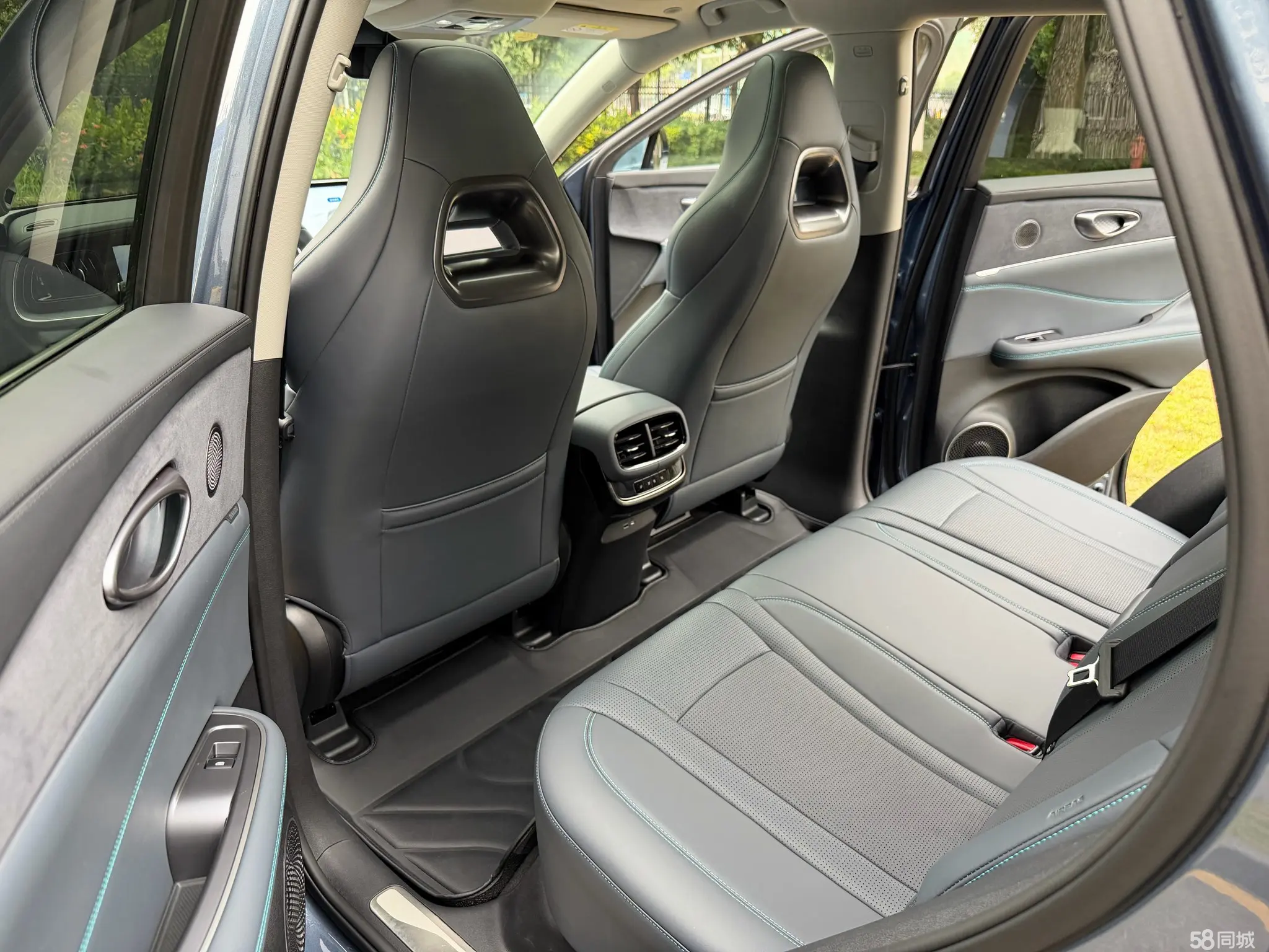 BYD Sea Lion 07 DM-i 2025 car image #9