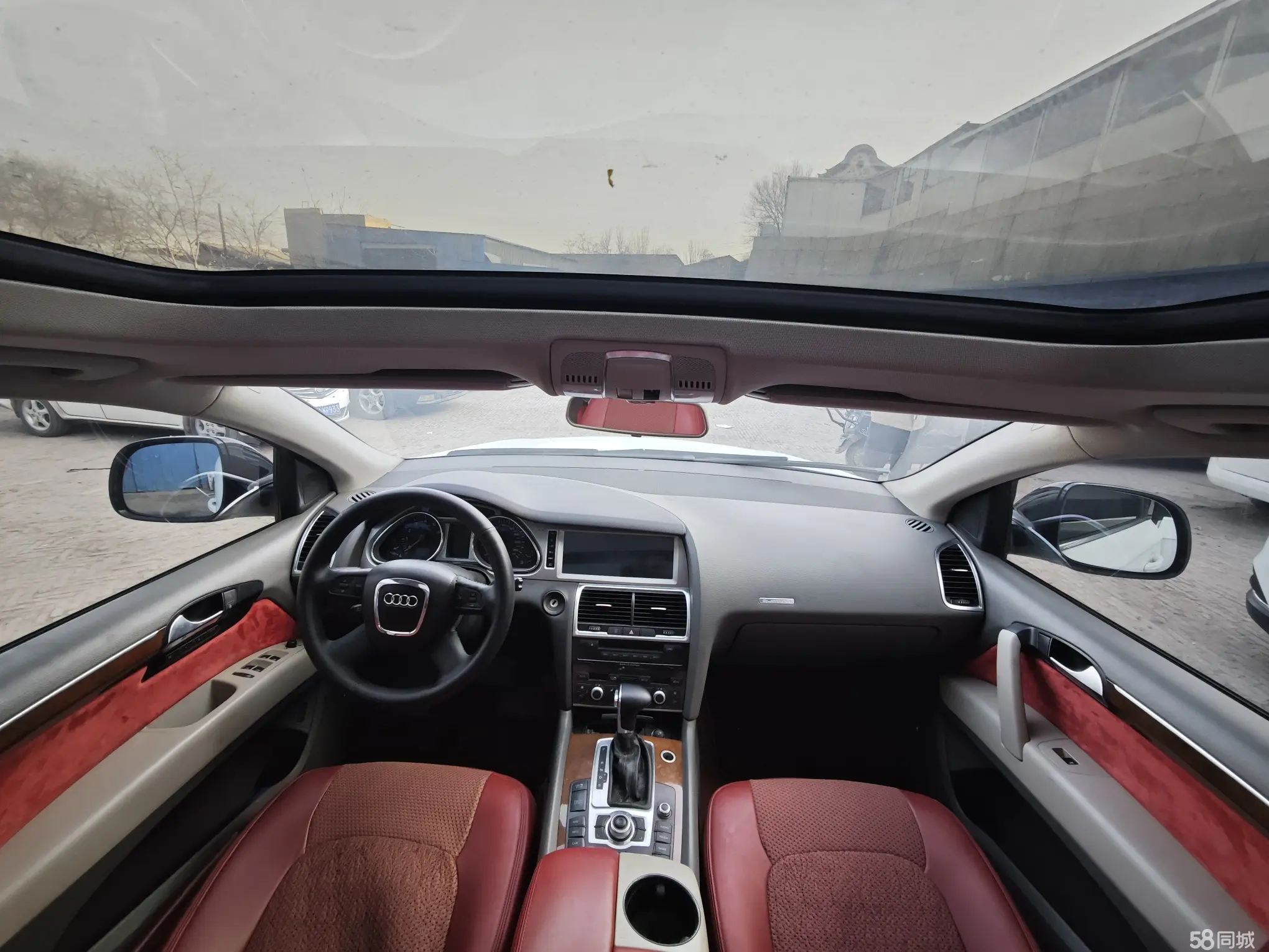 Audi Q7 2009 car image #9