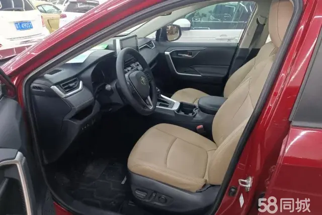 Toyota RAV4 2019 car image #9