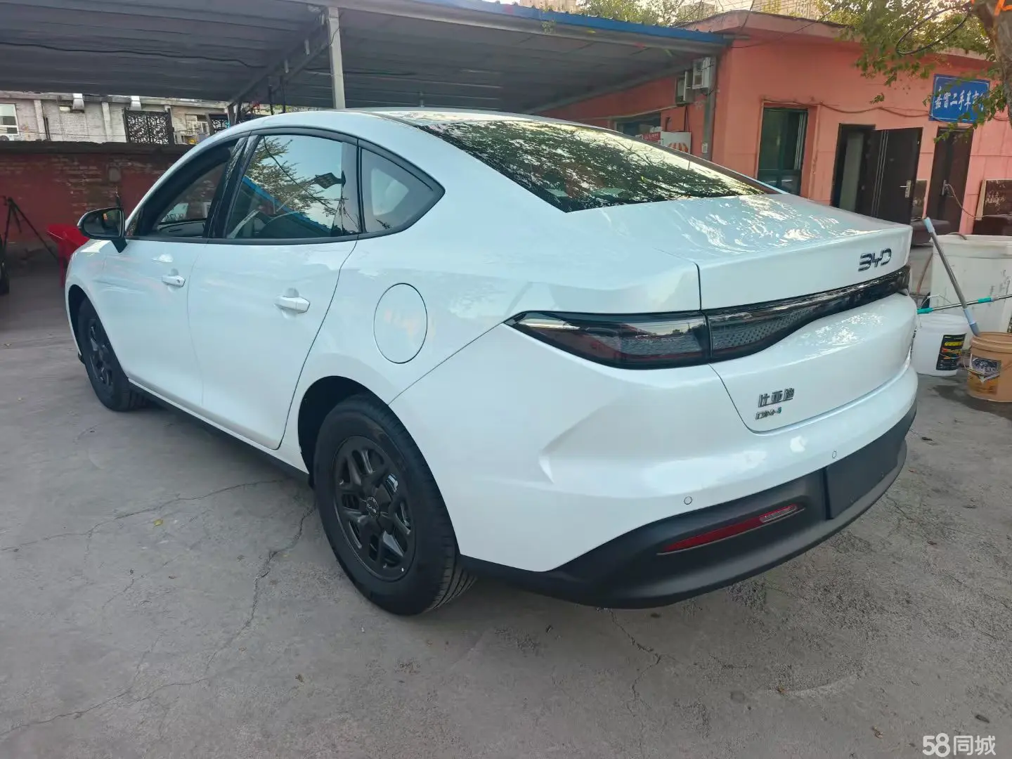 BYD Seal 05 DM-i 2025 #9 BYD Seal 05 DM-i 2025 car image #9