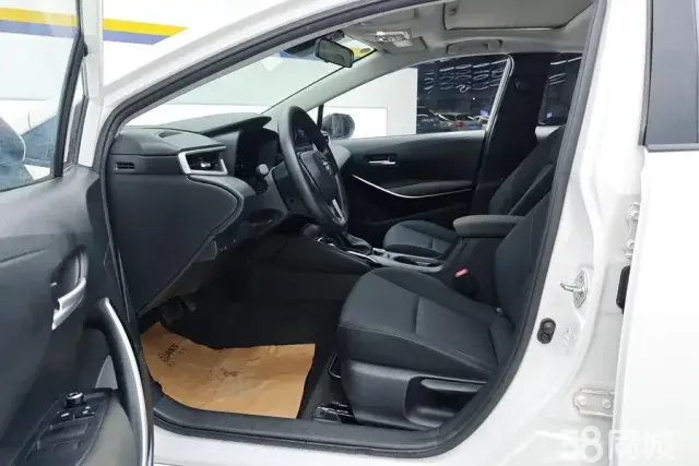 Toyota Corolla 2023 car image #9