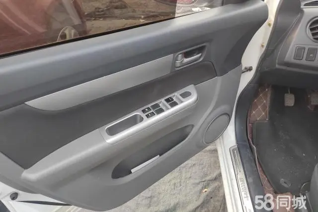Suzuki Swift 2015 #9 Suzuki Swift 2015 car image #9