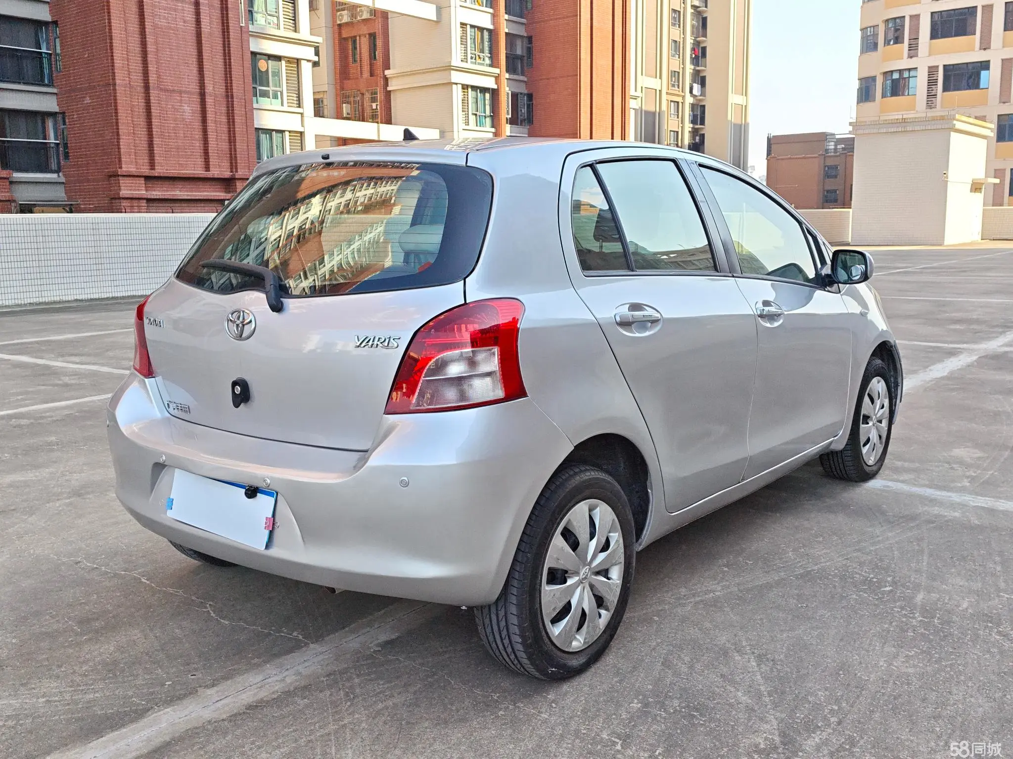 Toyota Yaris 2011 imagen de coche #9