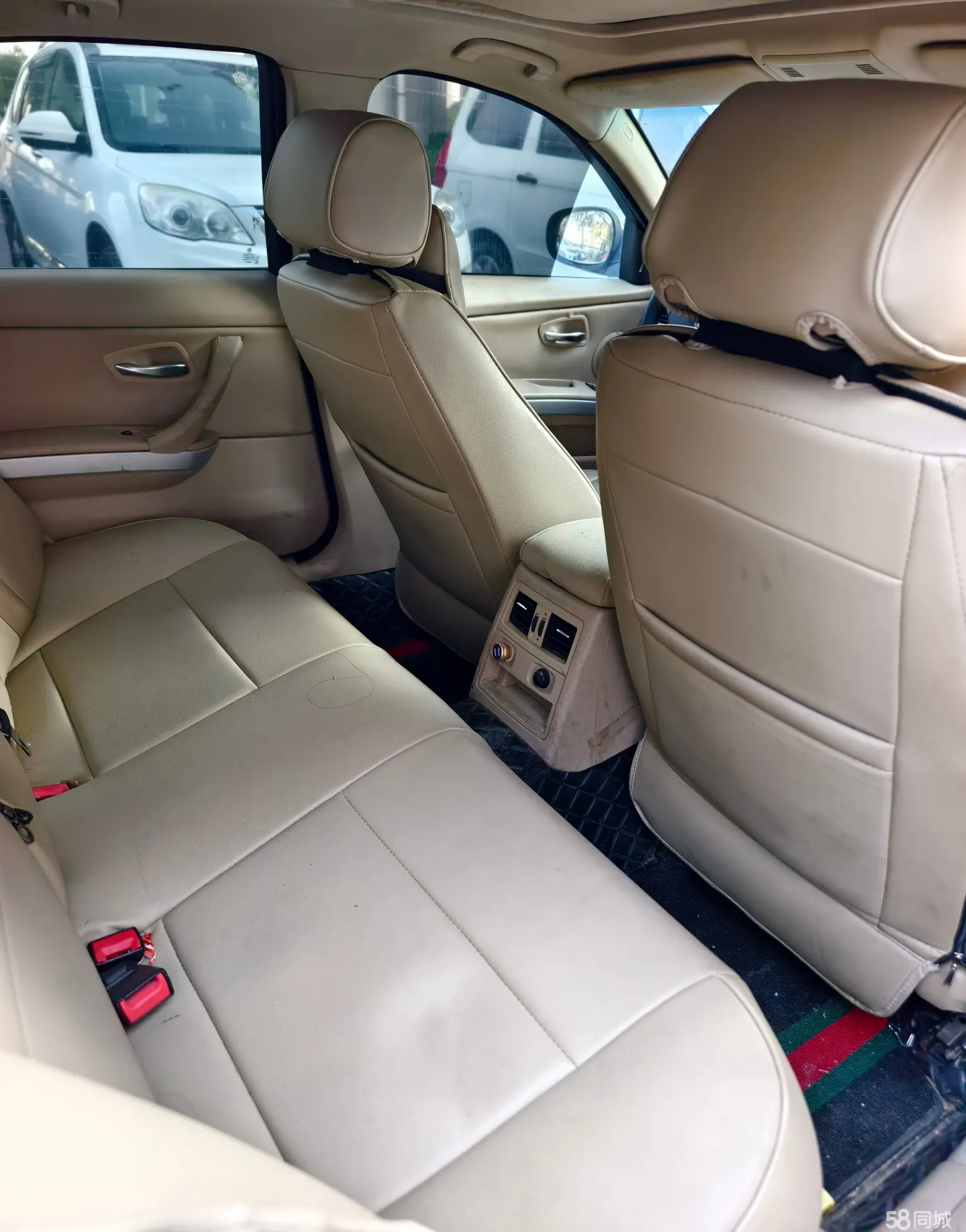 BMW 3 Series 2009 immagine di auto #9