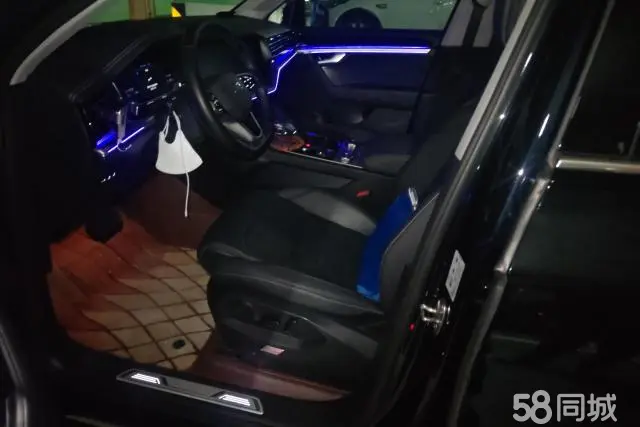 Volkswagen Touareg 2022 car image #9