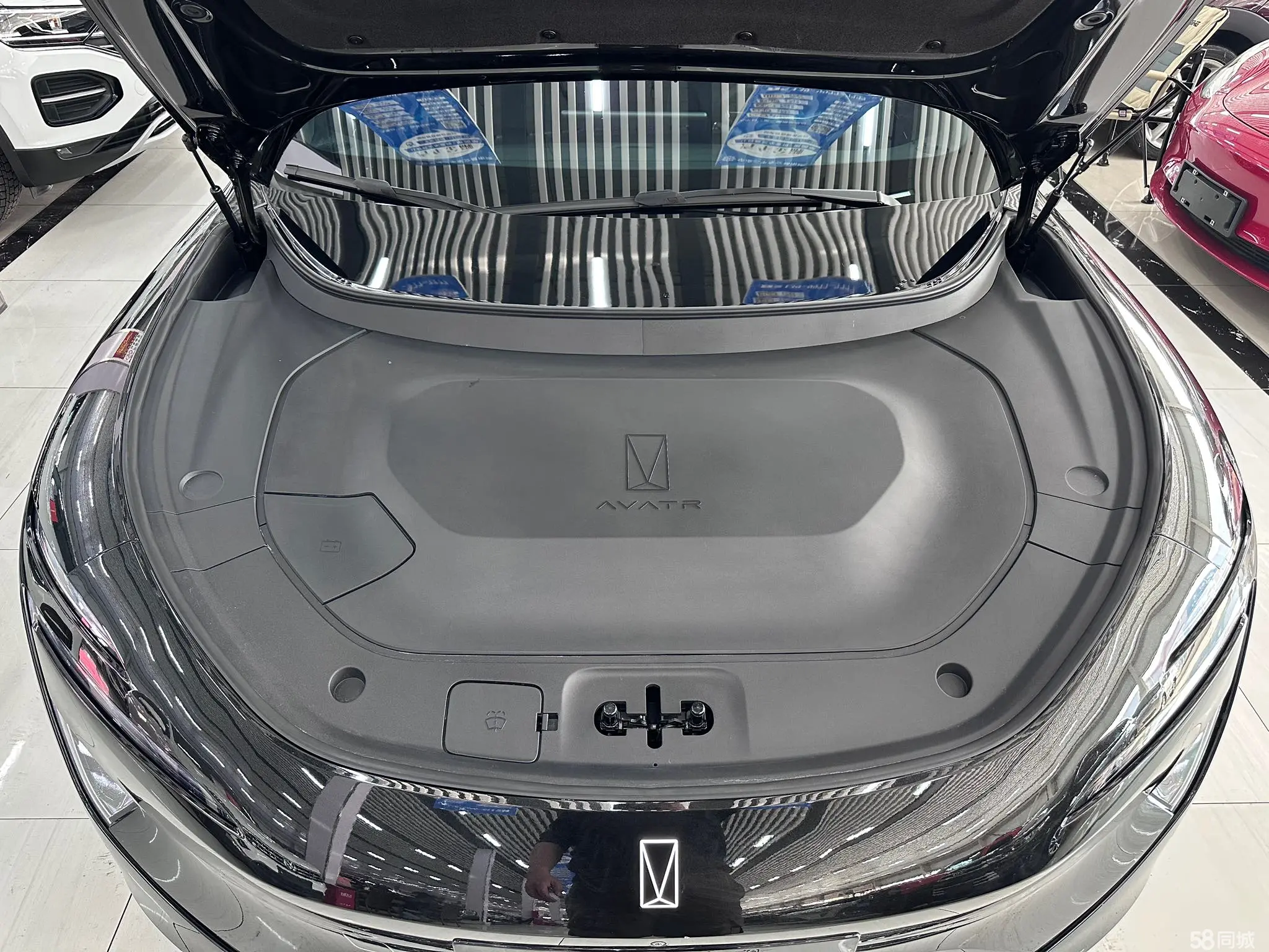 Avatr 12 2025 immagine di auto #9