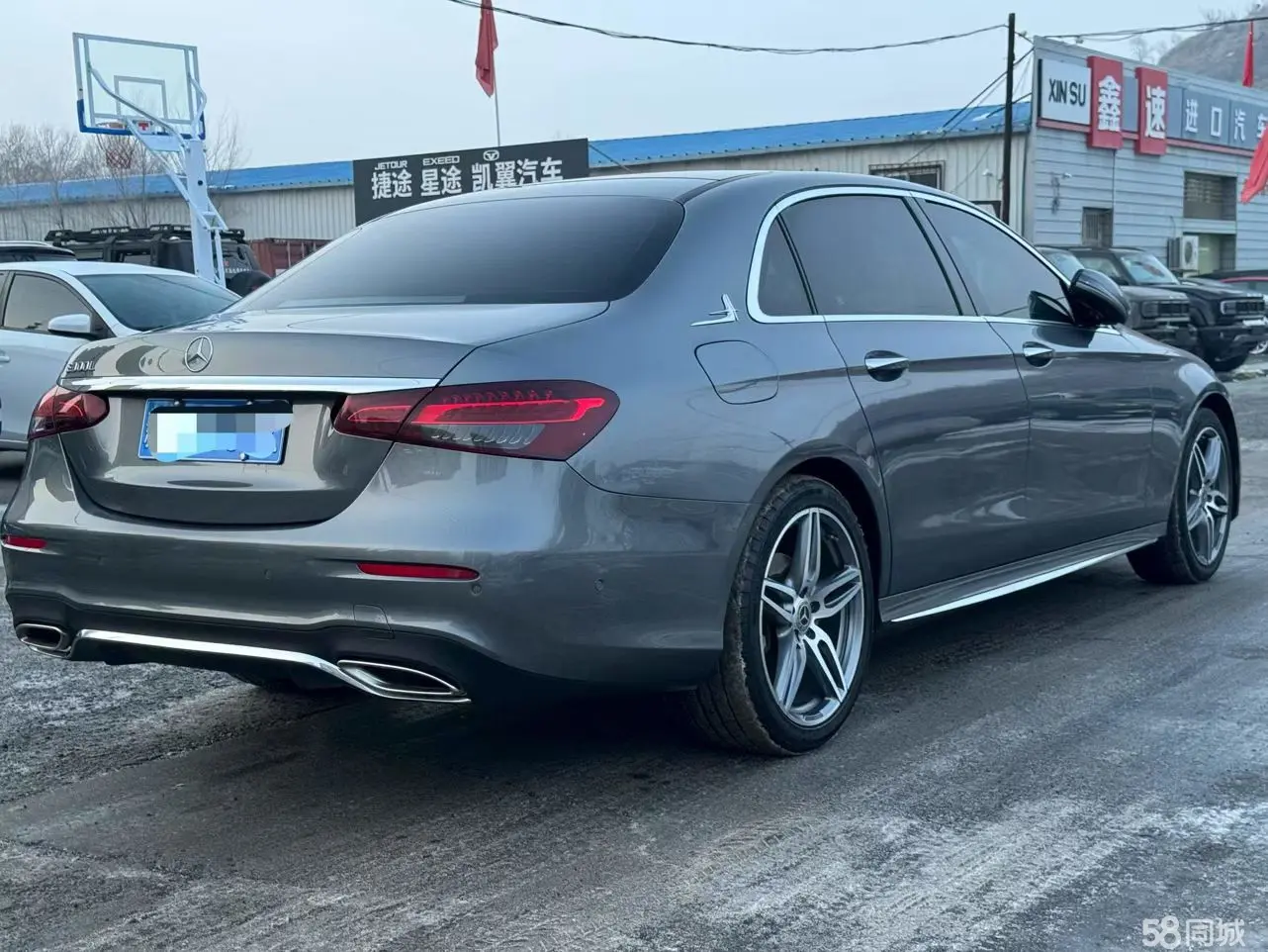 Mercedes-Benz E Class 2020 car image #9