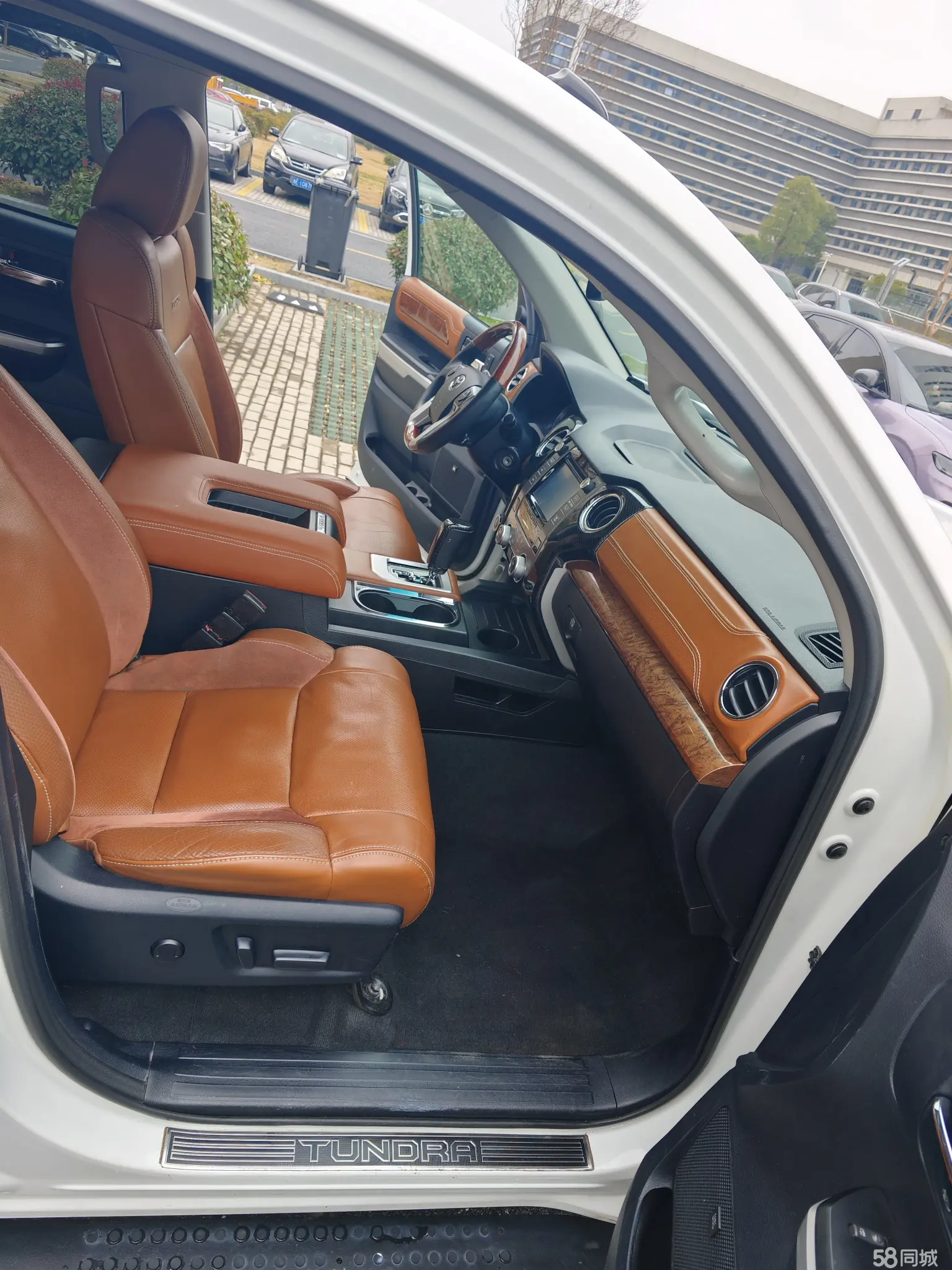 Toyota Tundra 2014 immagine di auto #9