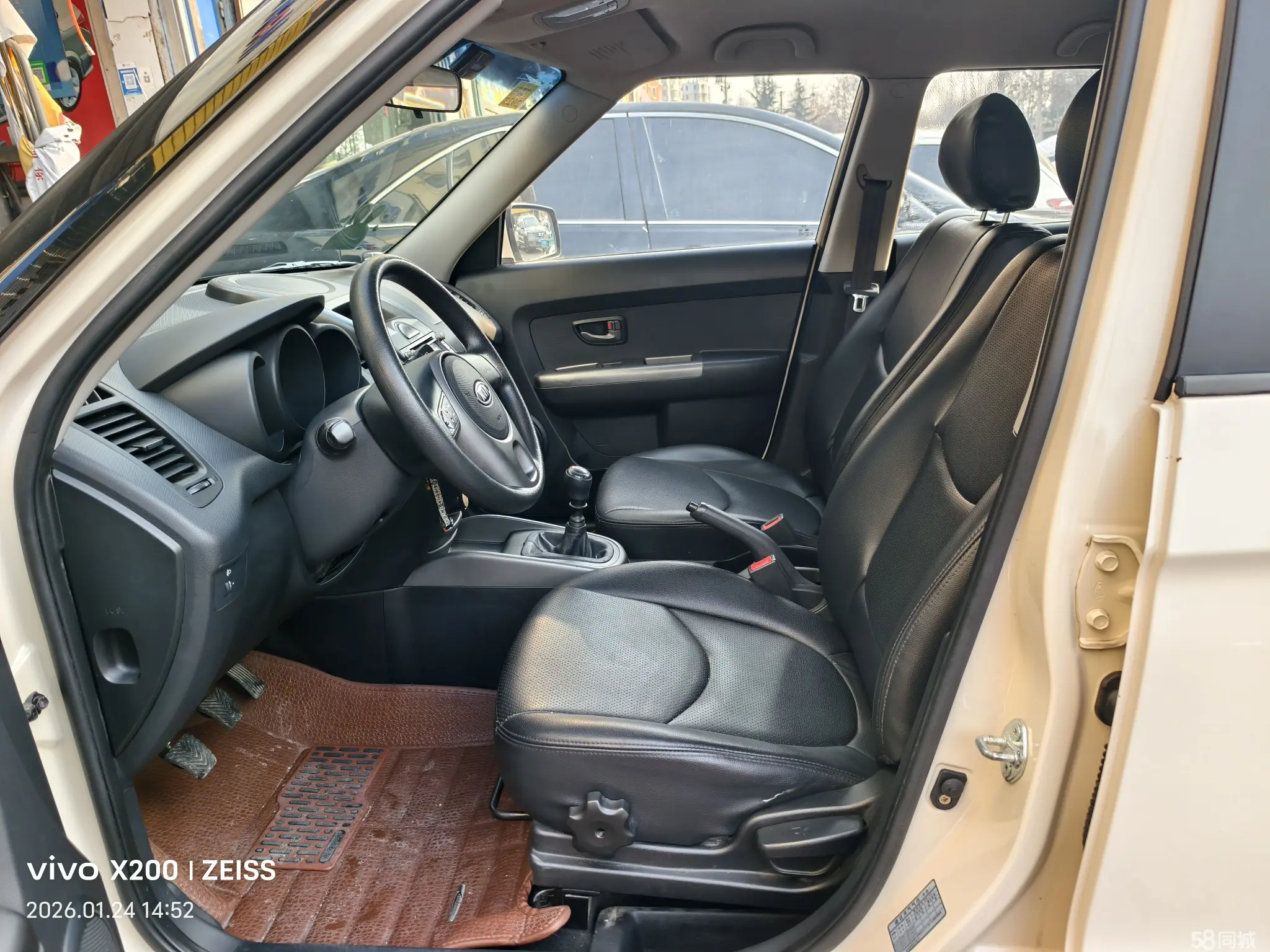 起亚 秀尔 2015 汽车图片 #9