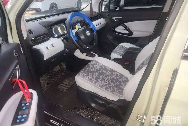 零跑汽车 零跑T03 2022 汽车图片 #9