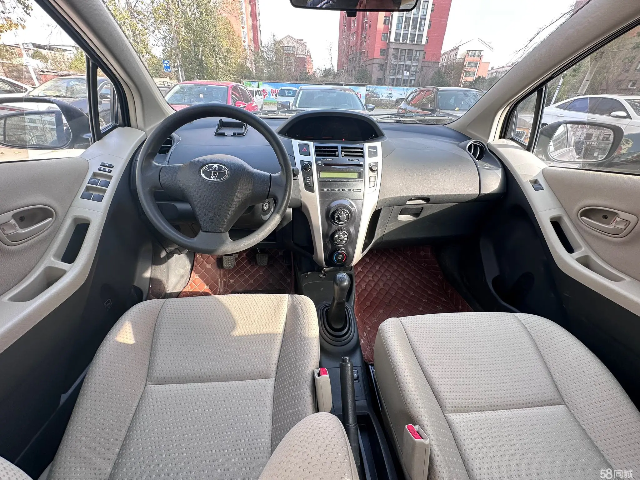 Toyota Yaris 2013 imagem de carro #9