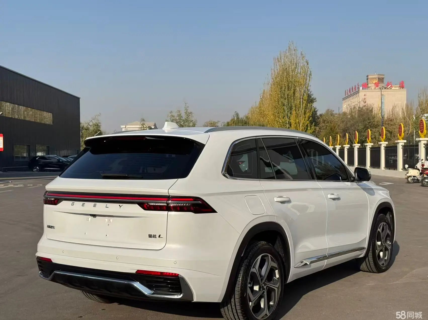 GEELY Monjaro 2025 car image #9