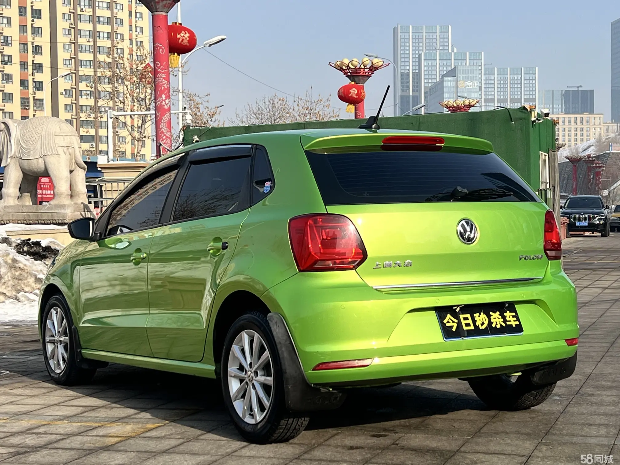 Volkswagen Polo 2015 car image #9