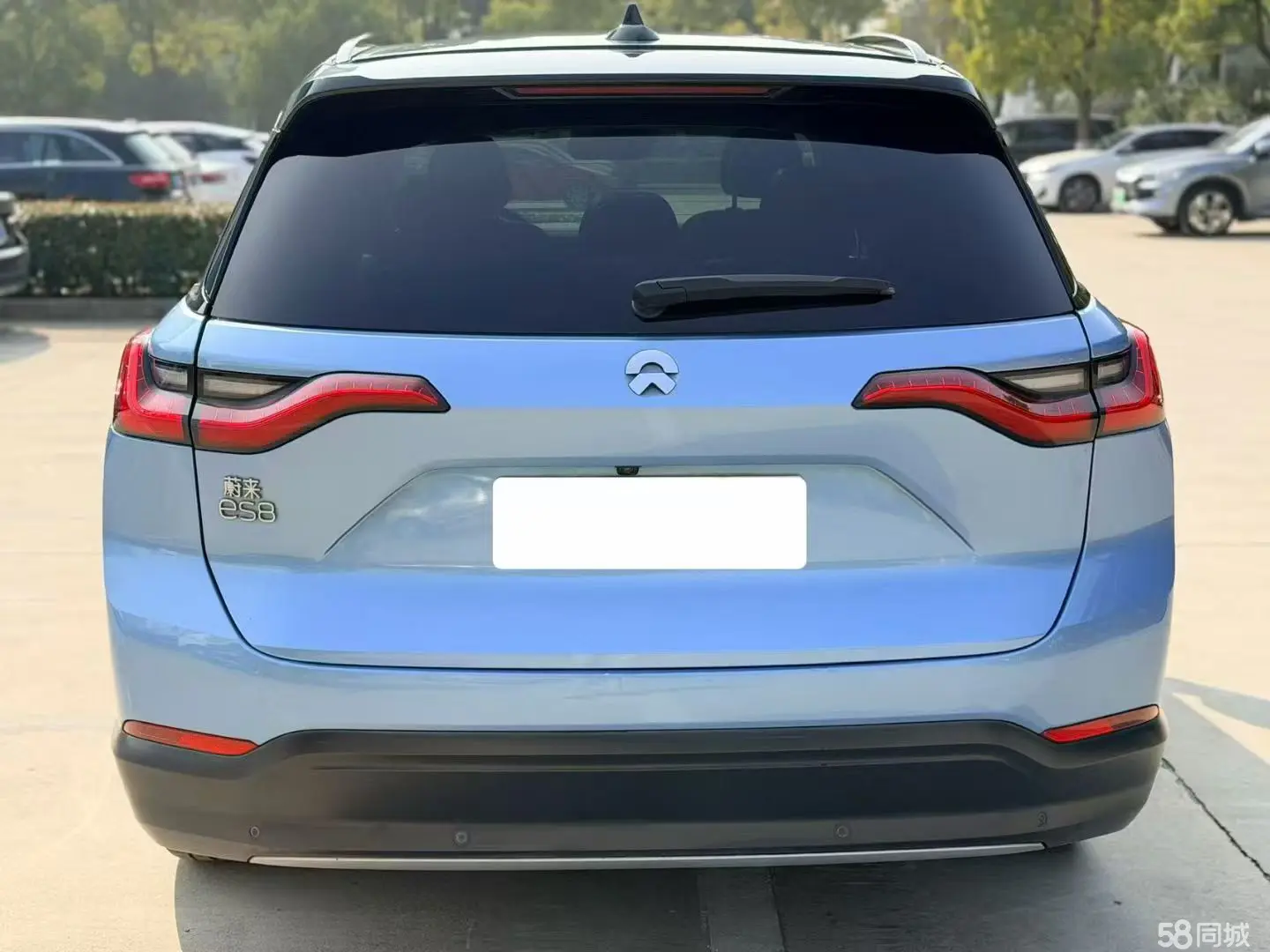 NIO ES8 2019 car image #9