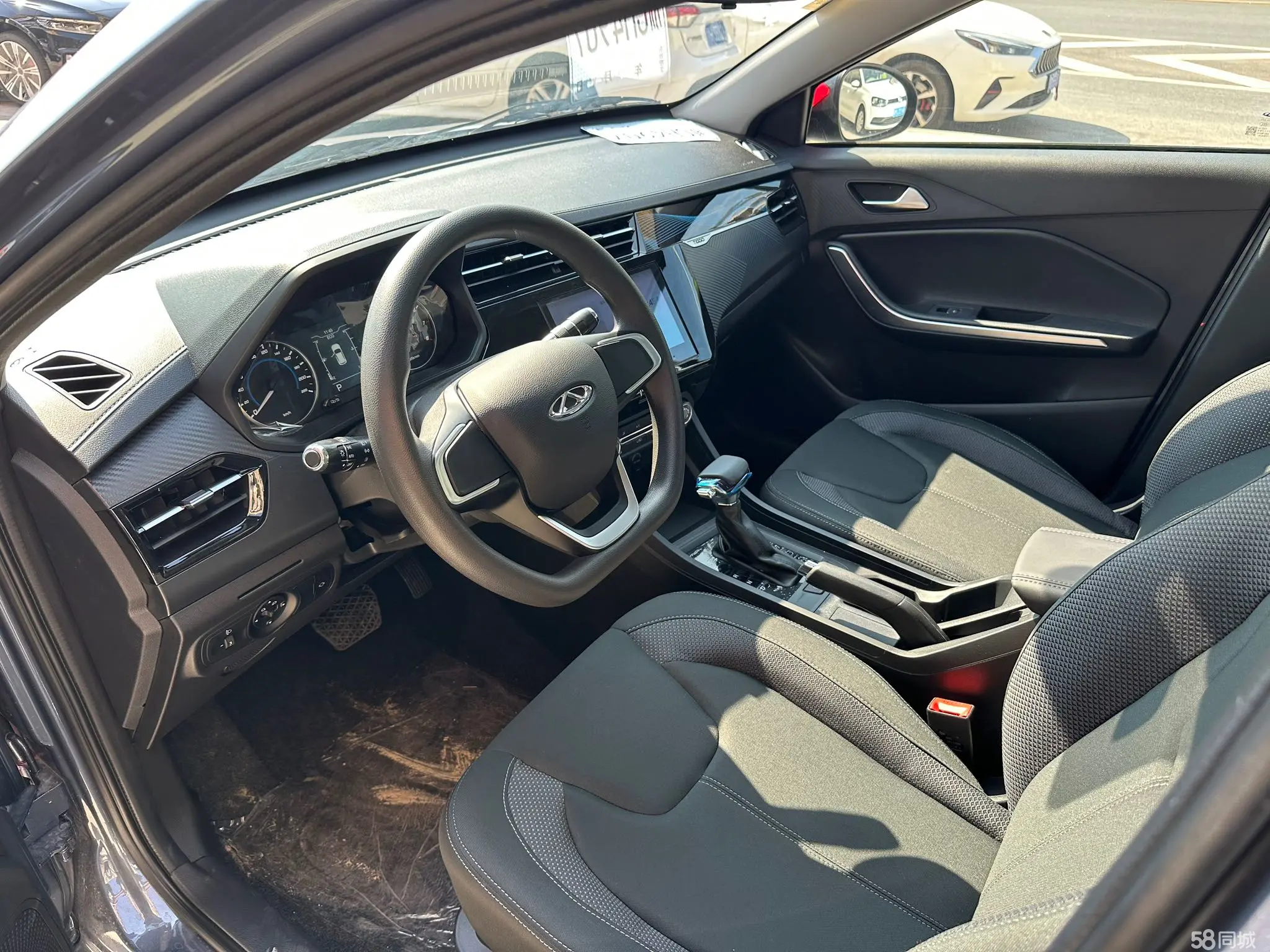 Chery Tiggo 3x 2025 #9 Chery Tiggo 3x 2025 car image #9