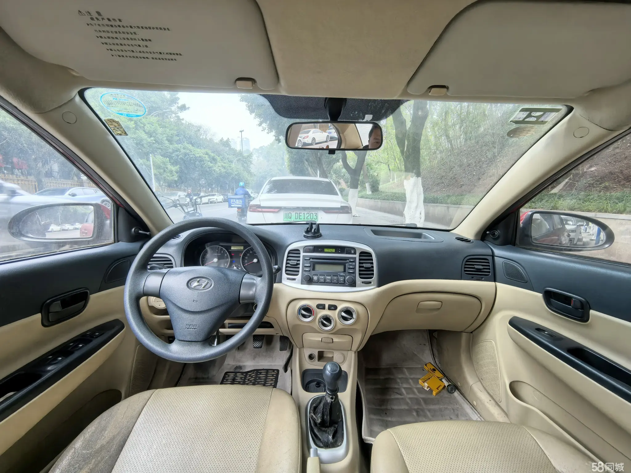 Hyundai Accent 2010 immagine di auto #9