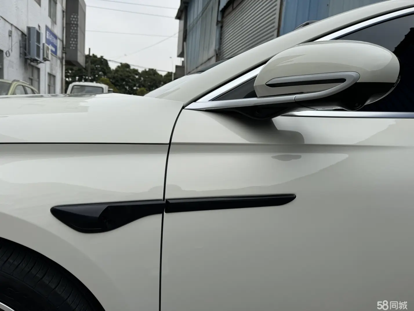 BYD Seal 07 DM-i 2025 car image #9