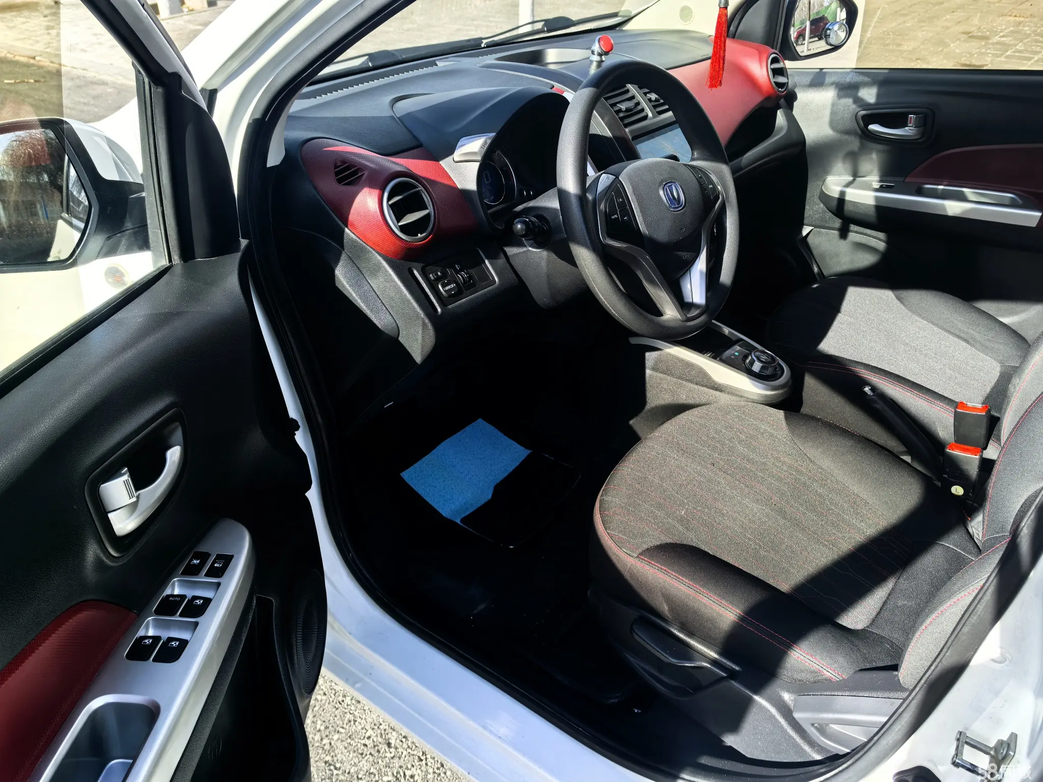 Changan BenBen 2016 car image #9