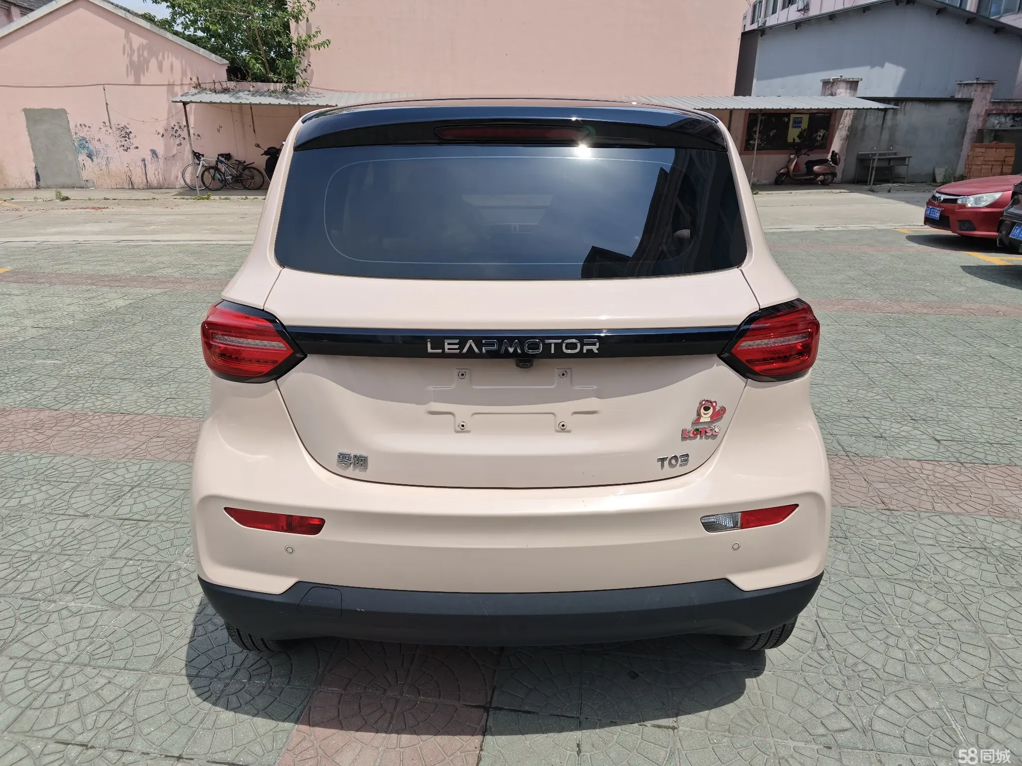 零跑汽车 零跑T03 2024 汽车图片 #9