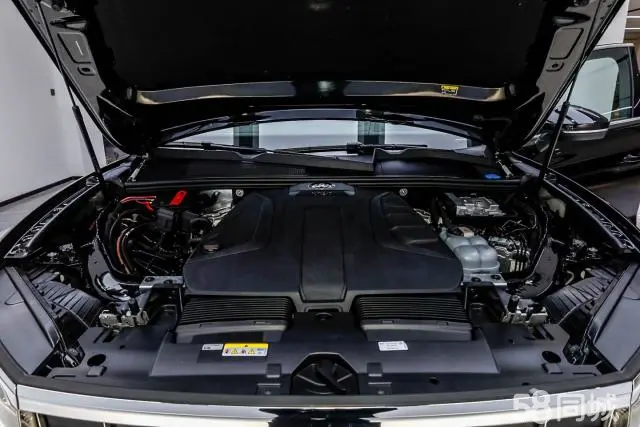 Volkswagen Touareg 2024 car image #9