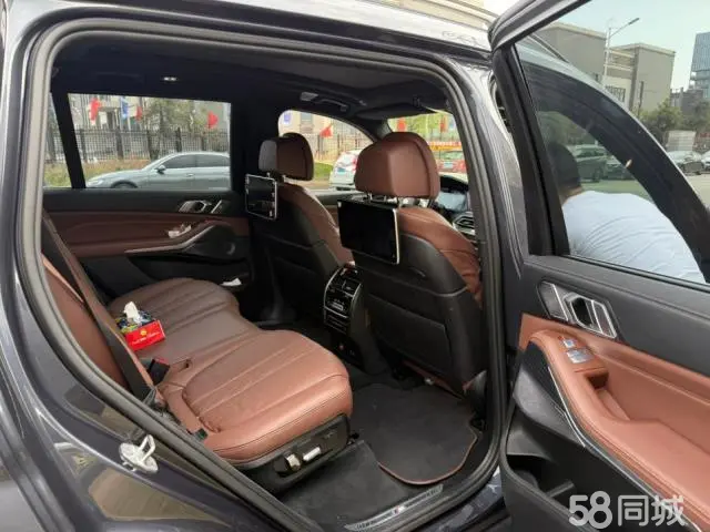 BMW X7 2020 immagine di auto #9