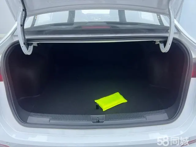 Roewe i5 2026 изображение автомобиля #9