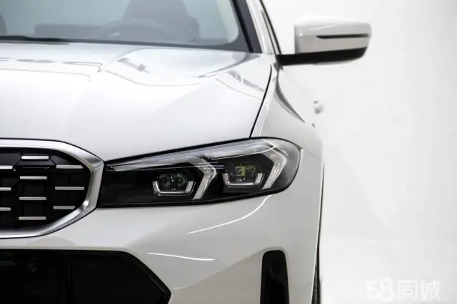 BMW 3 Series 2025 car image #9