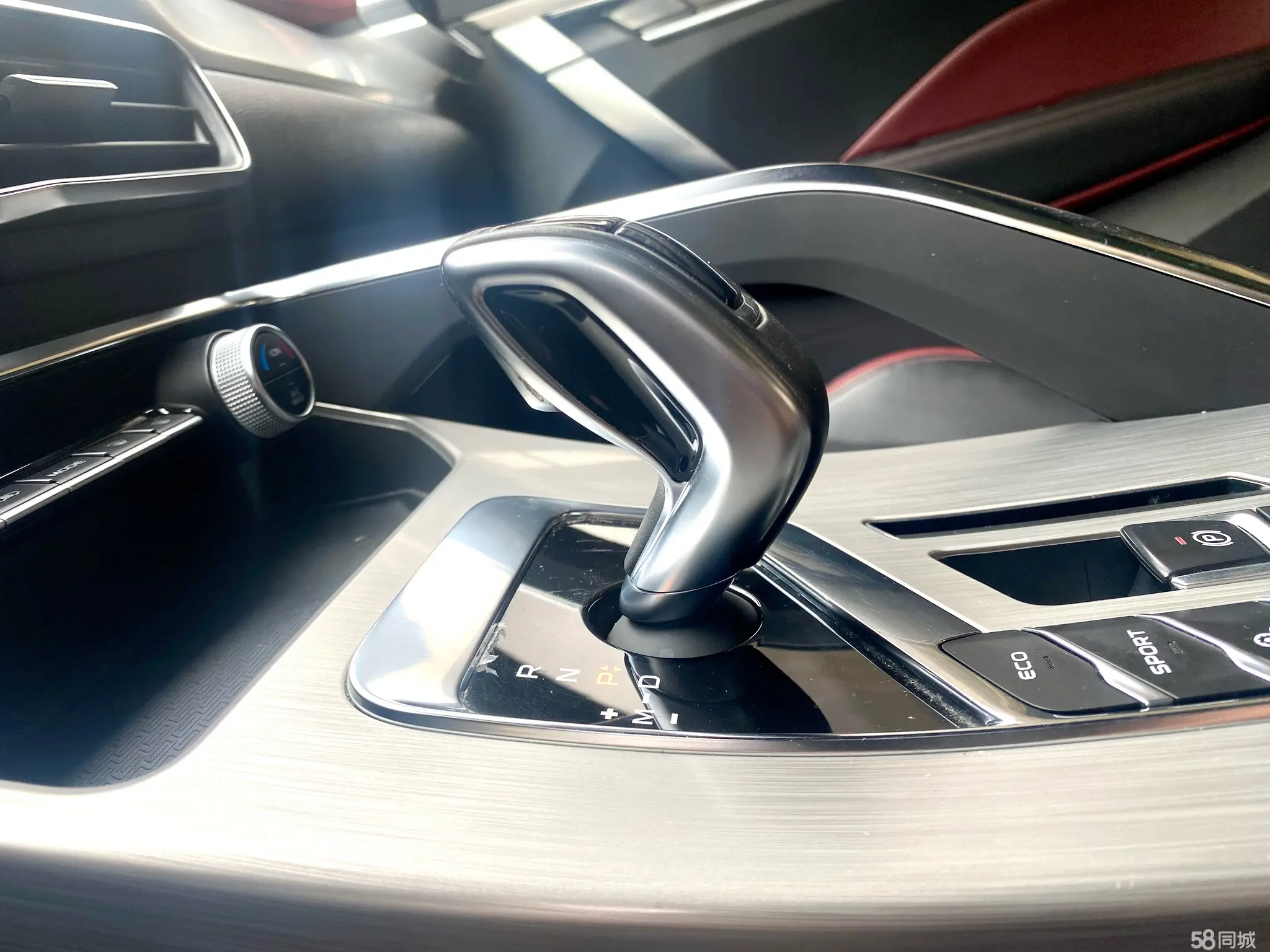 GEELY Coolray 2019 car image #9