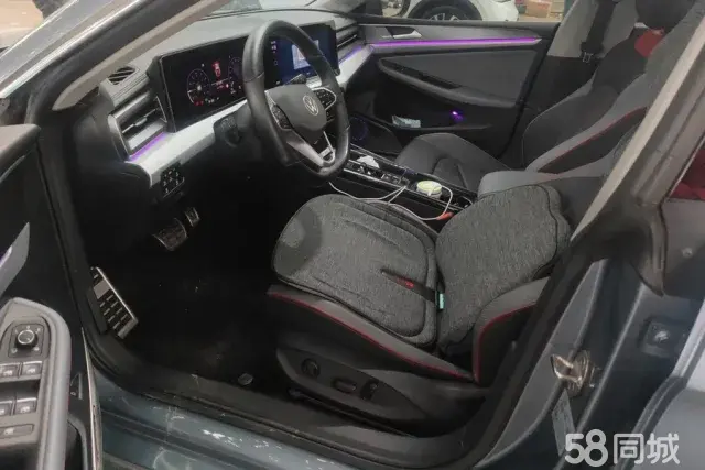 Volkswagen Lamando 2023 car image #9