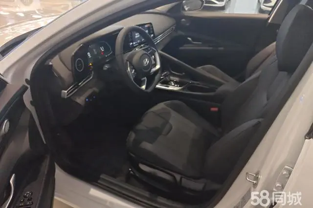 现代 伊兰特 2025 汽车图片 #9