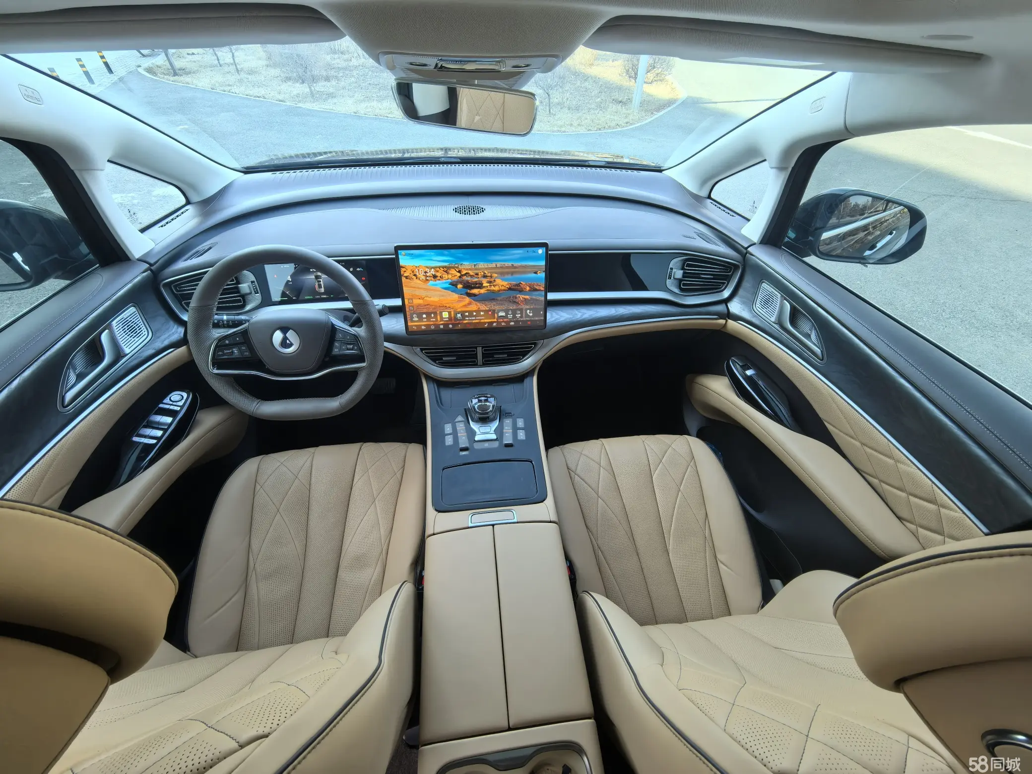 Denza D9 2024 image de voiture #9