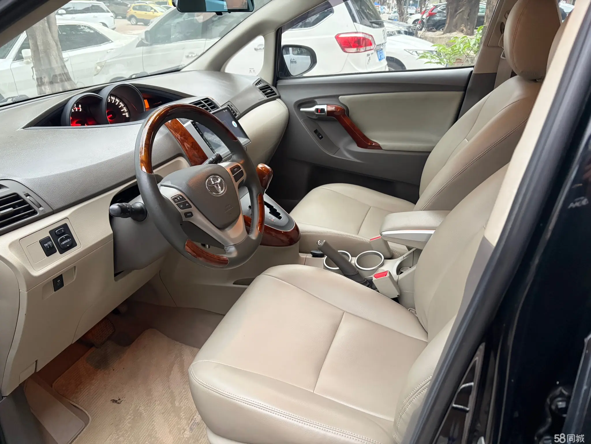 Toyota Verso 2014 car image #9