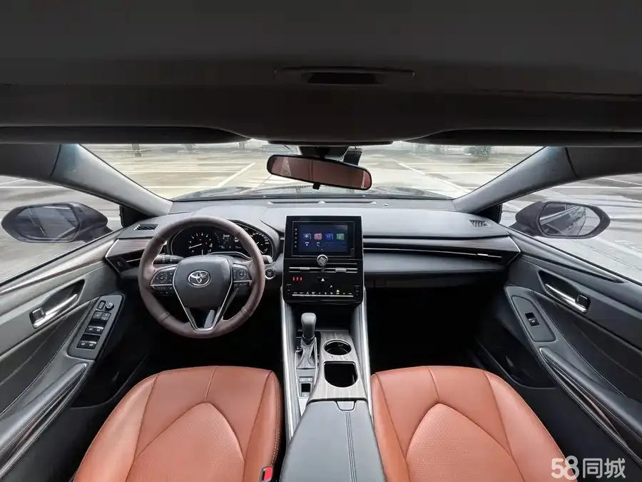 Toyota Avalon 2021 car image #9