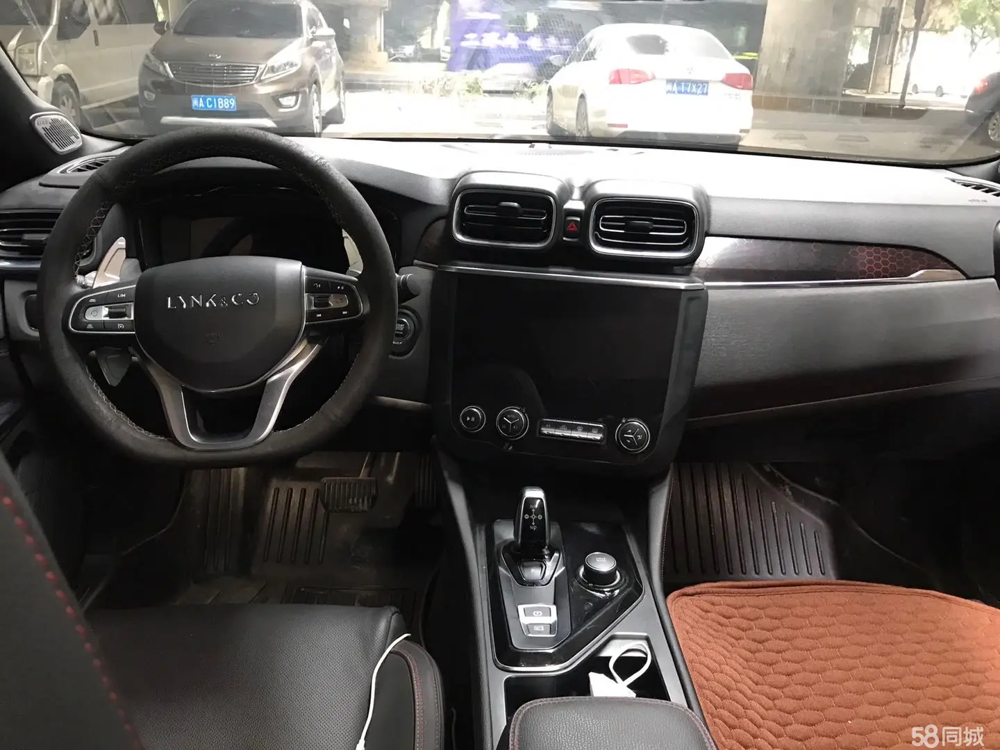 Lynk & Co 03 2018 car image #9