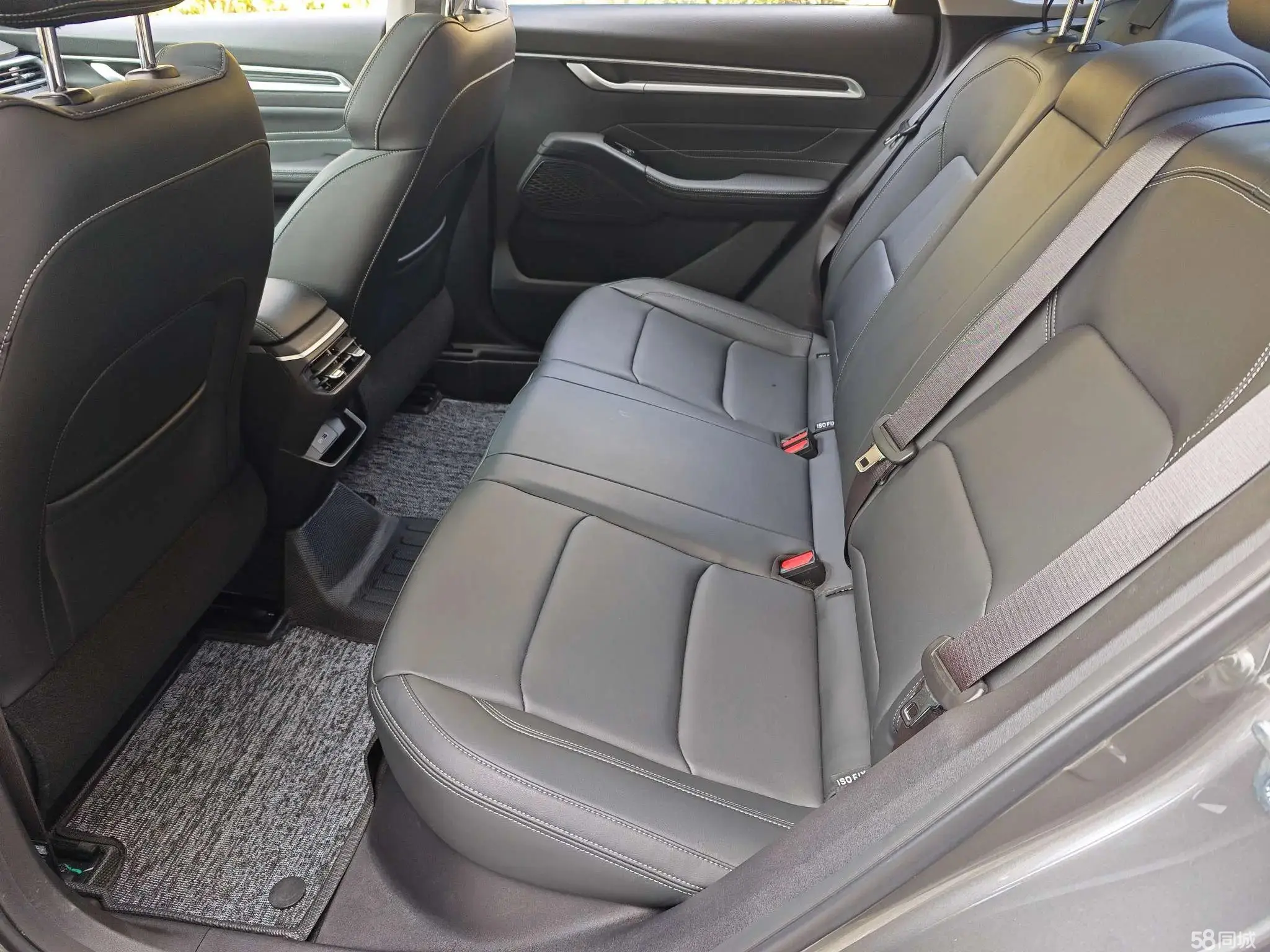 GEELY Emgrand 2025 car image #9