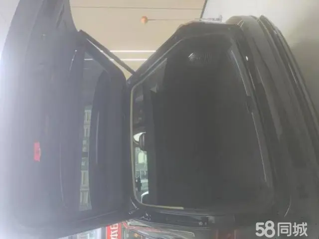 Volkswagen Touareg 2023 car image #9