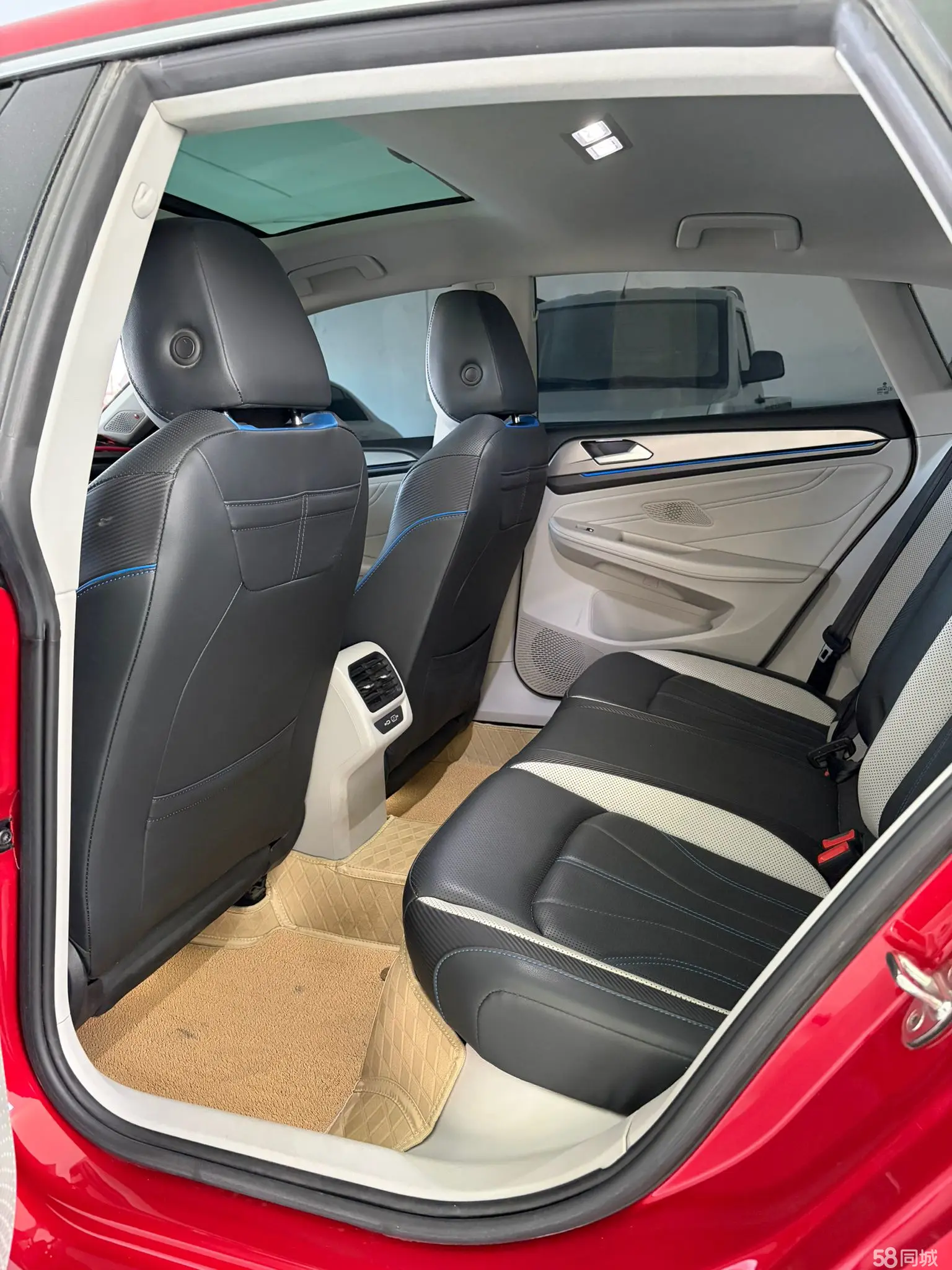 Volkswagen Lamando 2022 immagine di auto #9