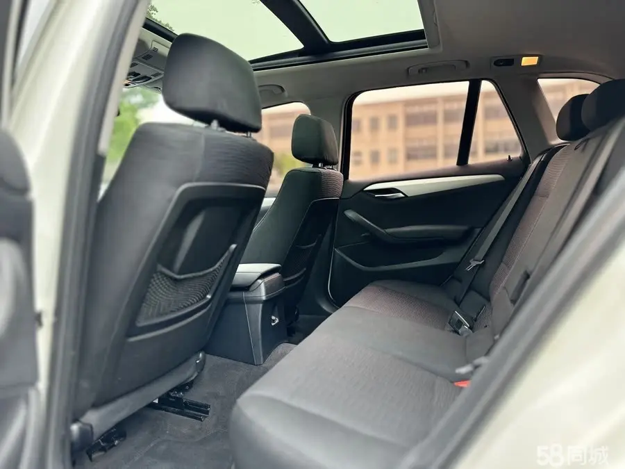 BMW X1 2012 car image #9