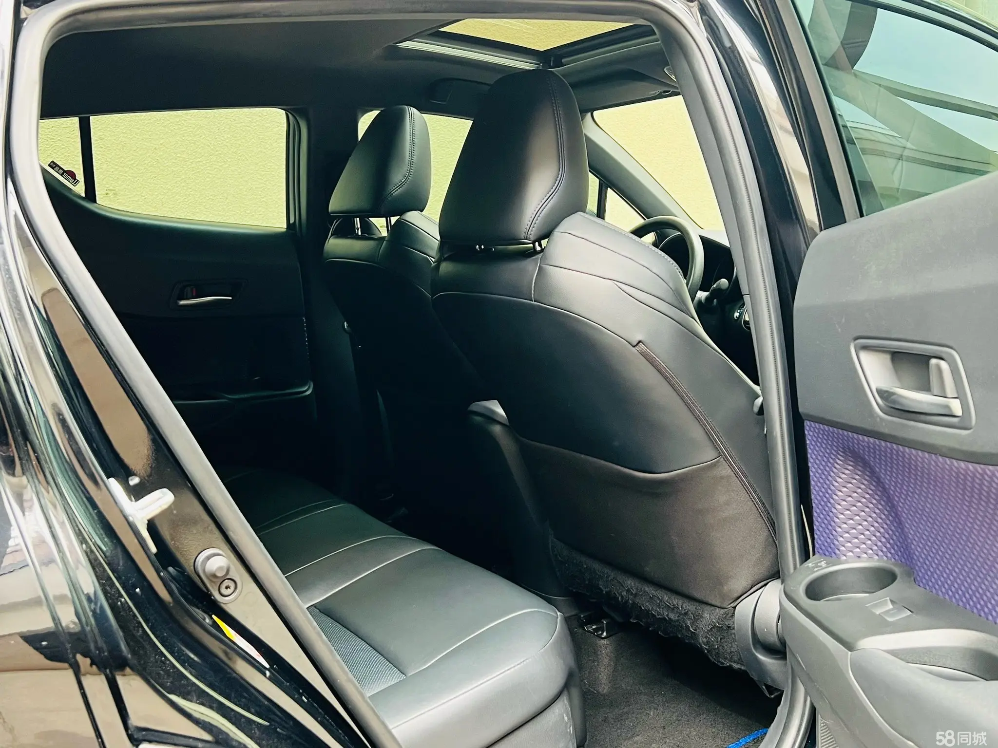 Toyota C-HR 2020 immagine di auto #9