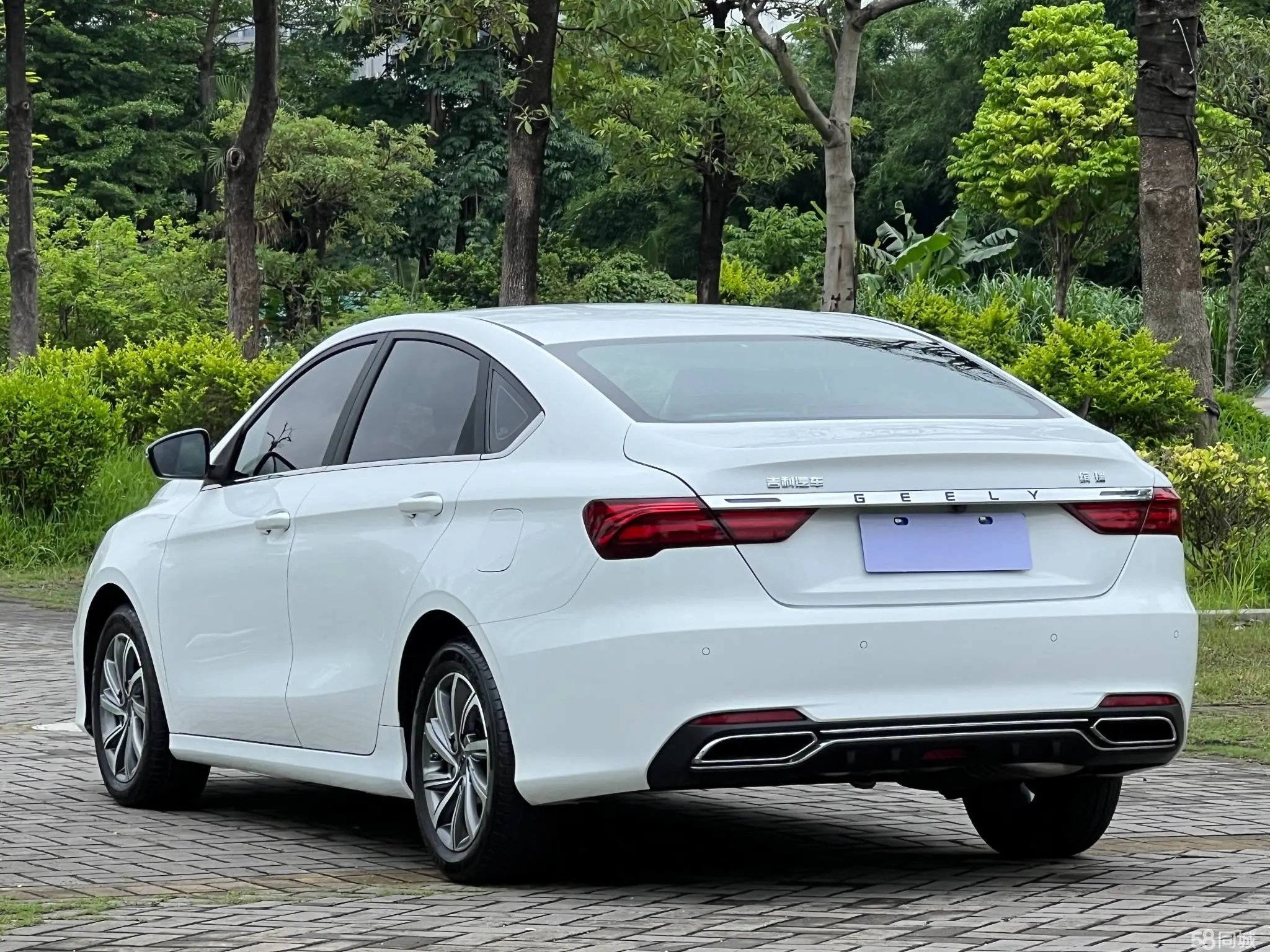 GEELY Binray 2020 car image #9