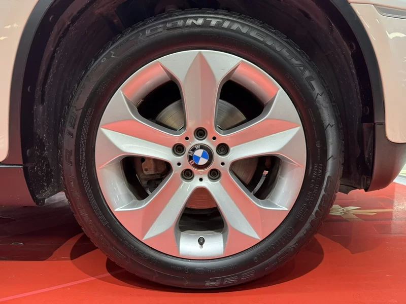 BMW X6 2013 image de voiture #9