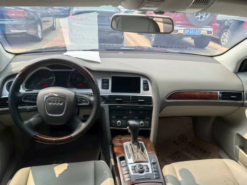 Audi A6L e-tron 2012 immagine di auto #9