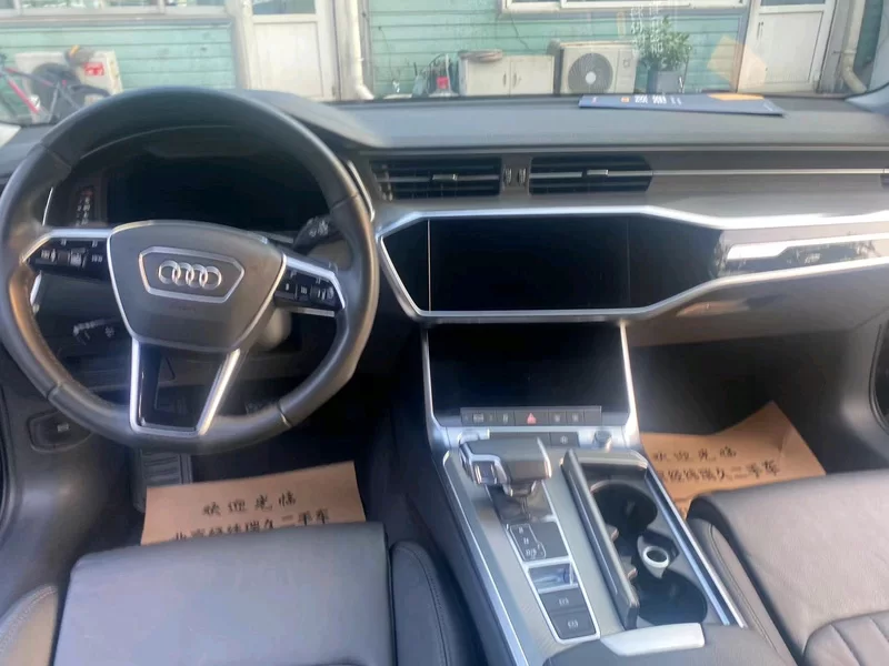 Audi A6L e-tron 2020 immagine di auto #9