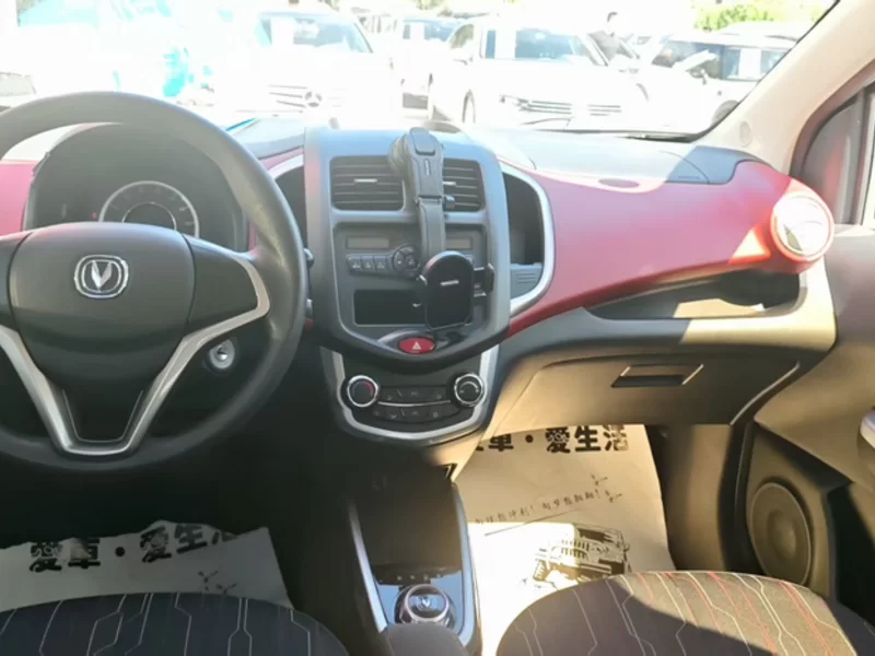 Changan BenBen EV 2018 изображение автомобиля #9