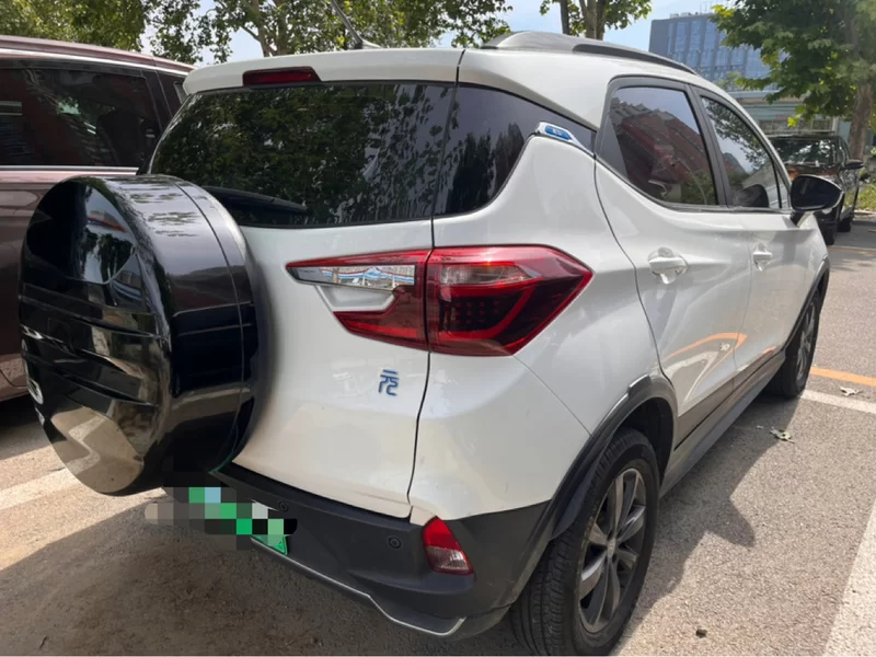 BYD Yuan New Energy 2019 car image #9