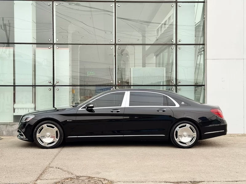 Mercedes-Benz Maybach S Class 2017 car image #9