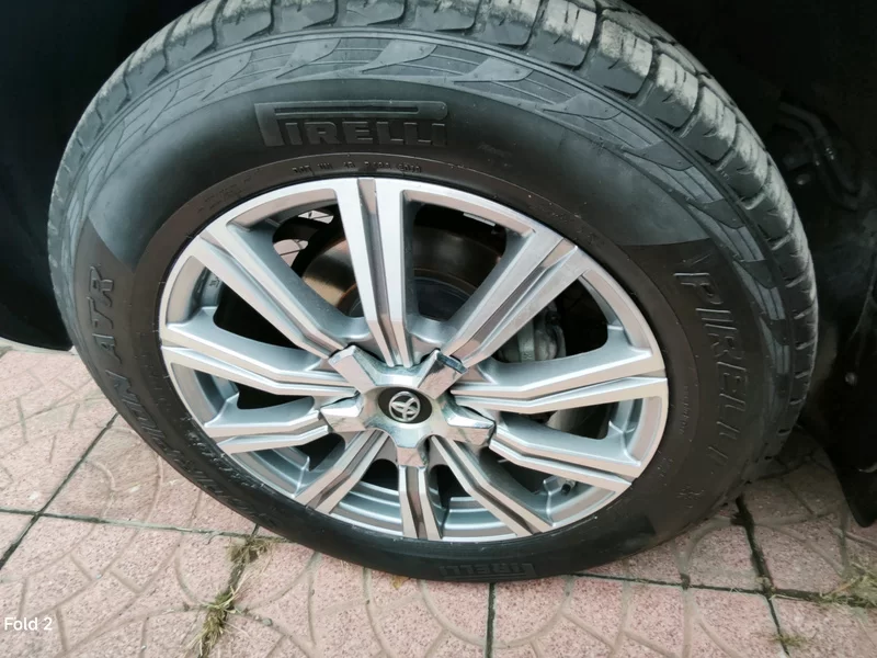 Toyota Reiz 2018 car image #9