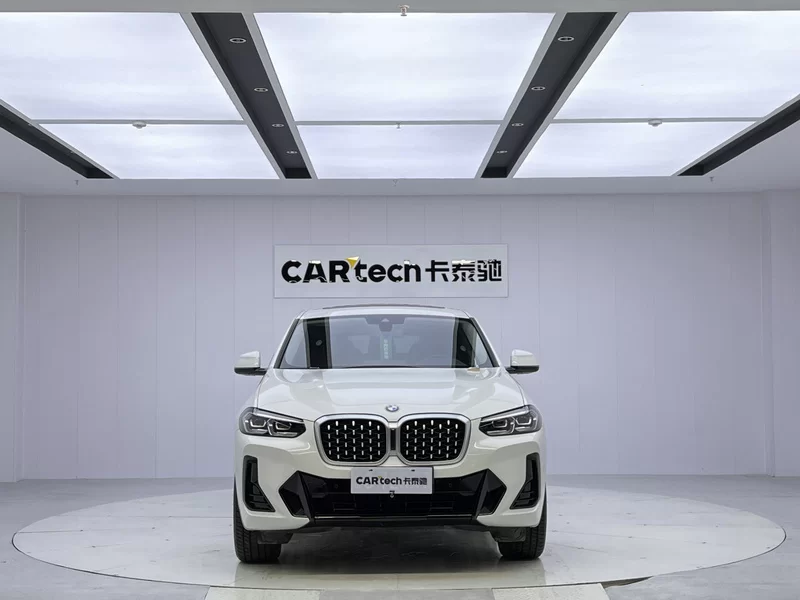 BMW X4 M40i 2024 #9 BMW X4 M40i 2024 immagine di auto #9