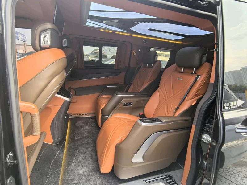 Ford Transit 2024 car image #9